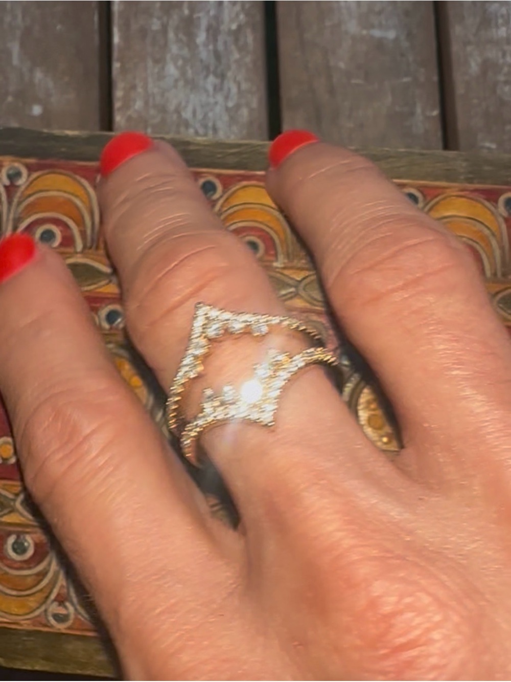 14K Diamond Insert Band Ring
Size: 6.75